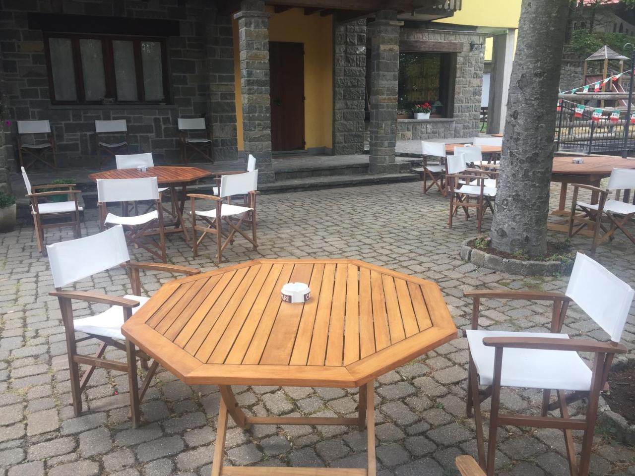 Albergo Bertocchi Collagna Экстерьер фото